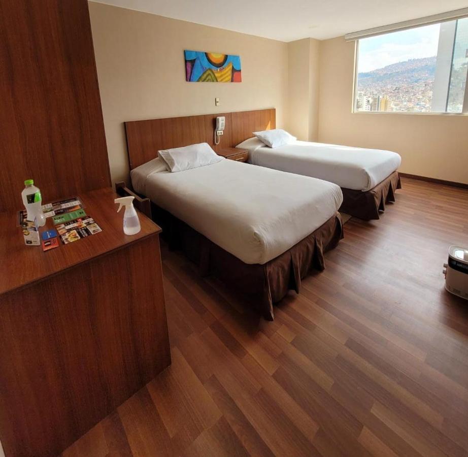 Hotel Madrid لاباز المظهر الخارجي الصورة